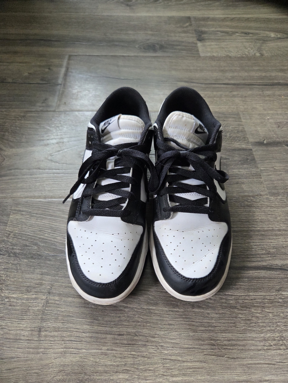 Nike Women's Black/White Low-Top Dunks 9.5